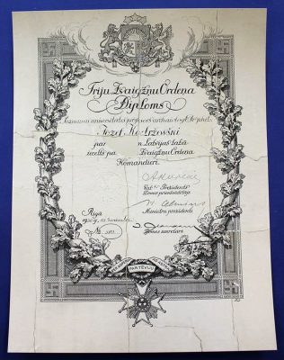 Dyplom łotewskiego Krzyża Komandorskiego Orderu Trzech Gwiazd (1937) po konserwacji